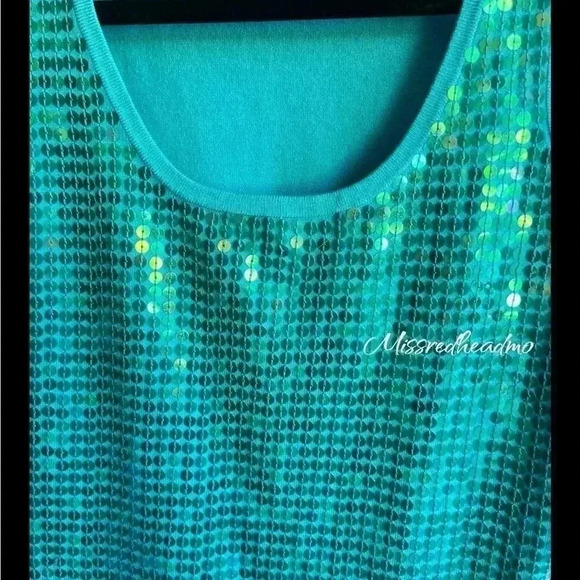 ~Design History~ Top - Medium - Picture 3 of 4